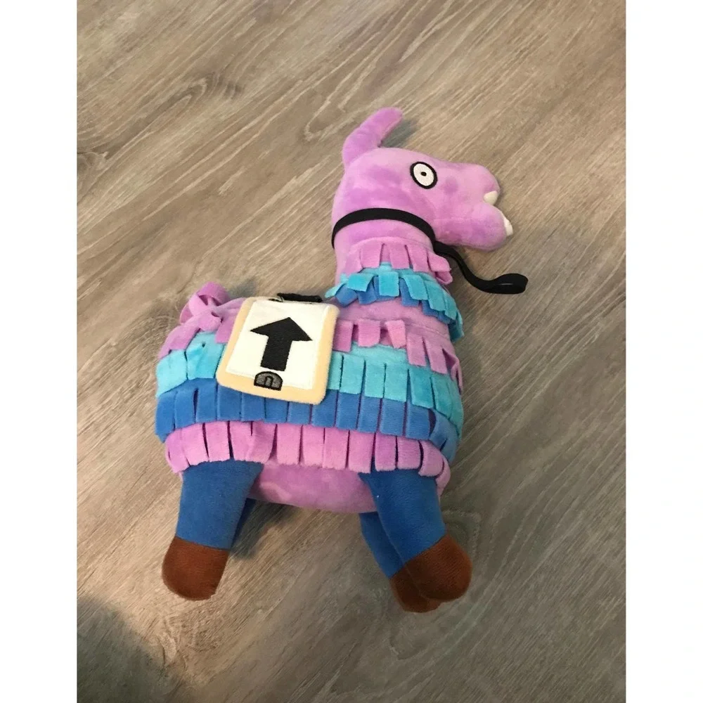 Fortnite loot pinata plush